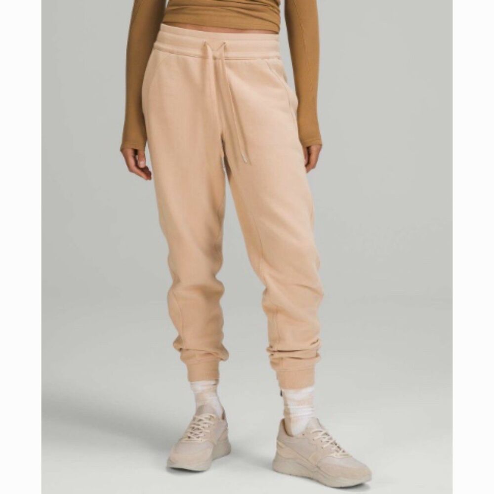 EUC Lululemon Scuba High-Rise Jogger Pecan Tan 8